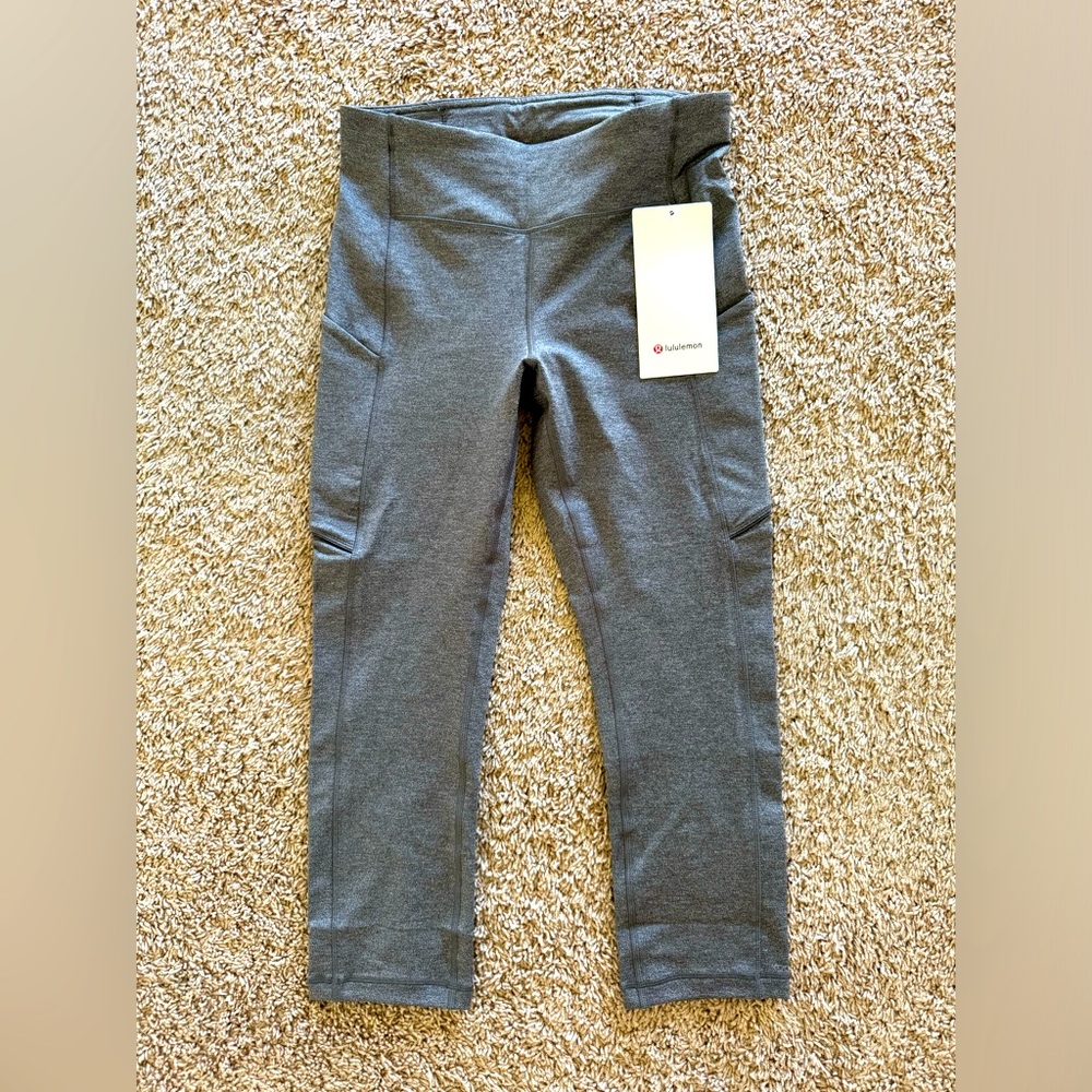 Lululemon Speed Up Crop 21” | Size: 6 and 8 available| Color: Grey